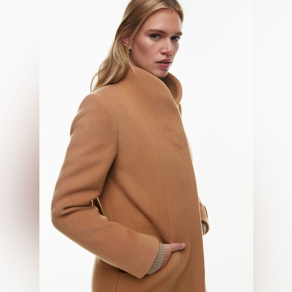 Aritizia Wilfred The Cocoon Coat in Camel